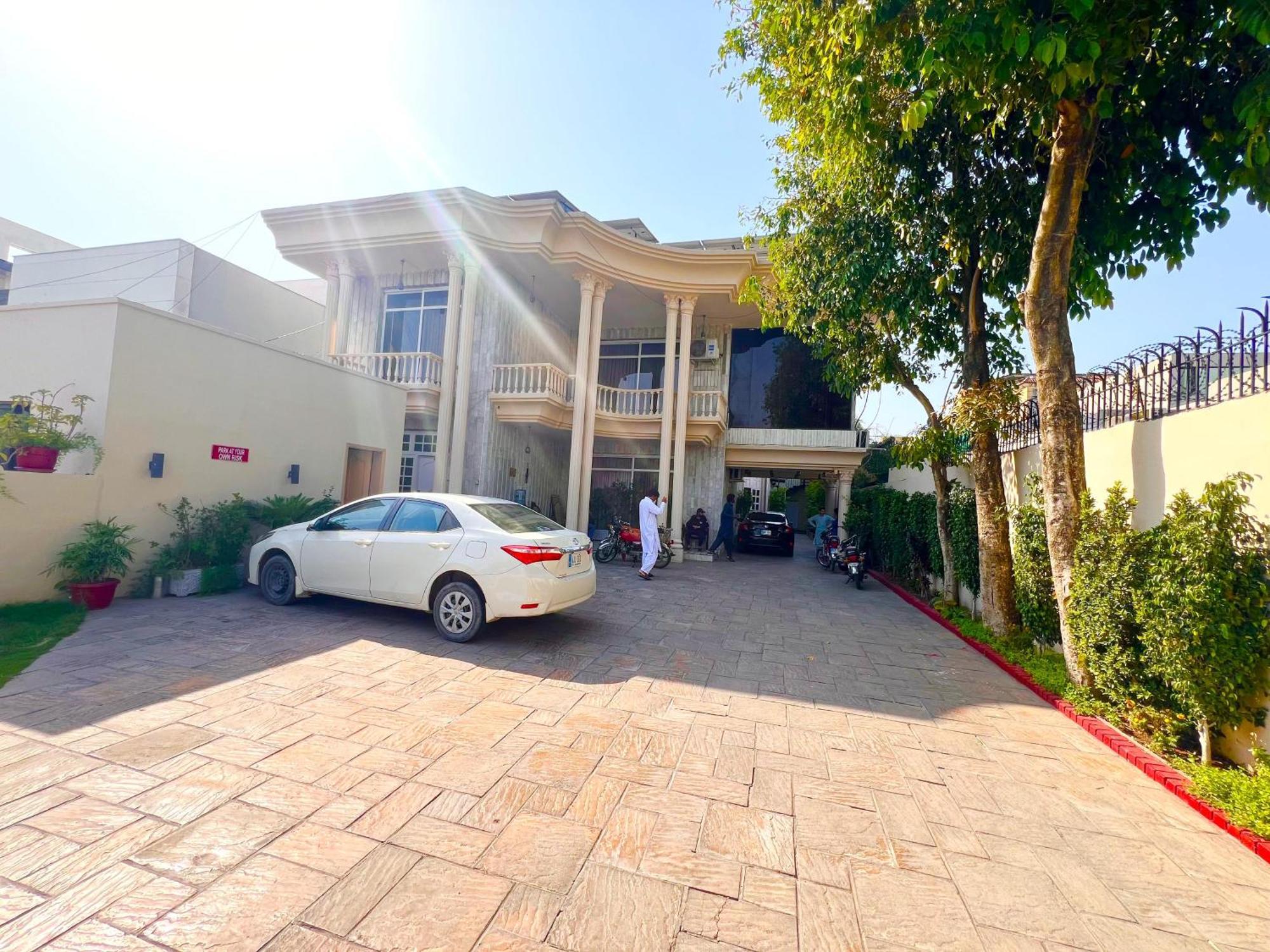Shelton Guest House Islamabad Exterior foto